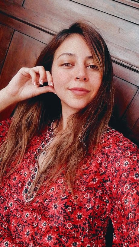 Romi Su rez ASMR nude actress pics