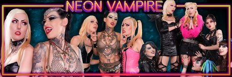 RobinCoffins porn model photo