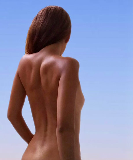 Rindu Santara sex model photos