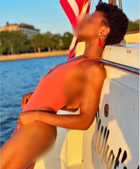 Rina Arem pornstar erotic images