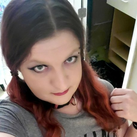 Riley Raunch art model img