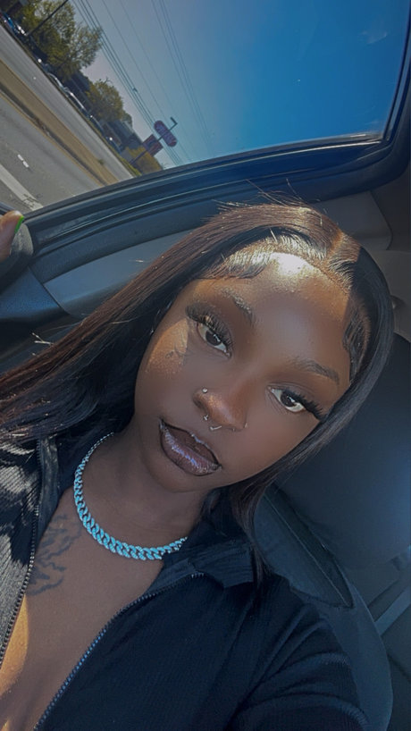 Robyn_ star nice pic