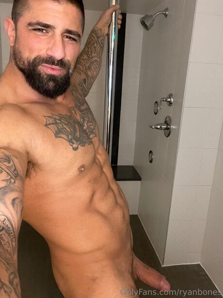 Ryan Bones model nudes pic