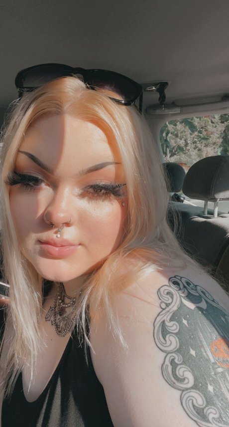 curvy lesbian onlyfans free sexy img