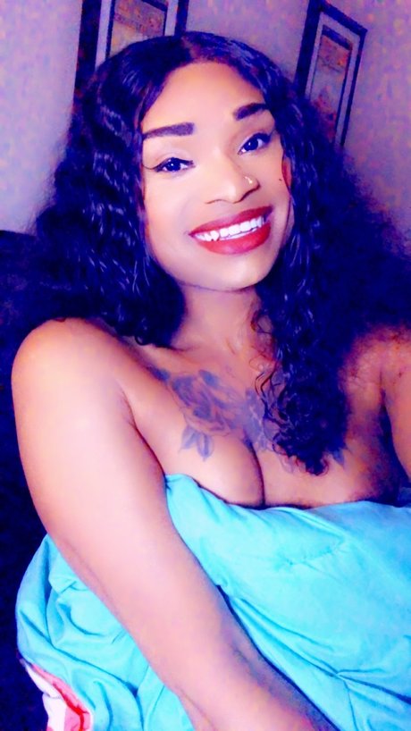 Chrissylicious star high quality photo