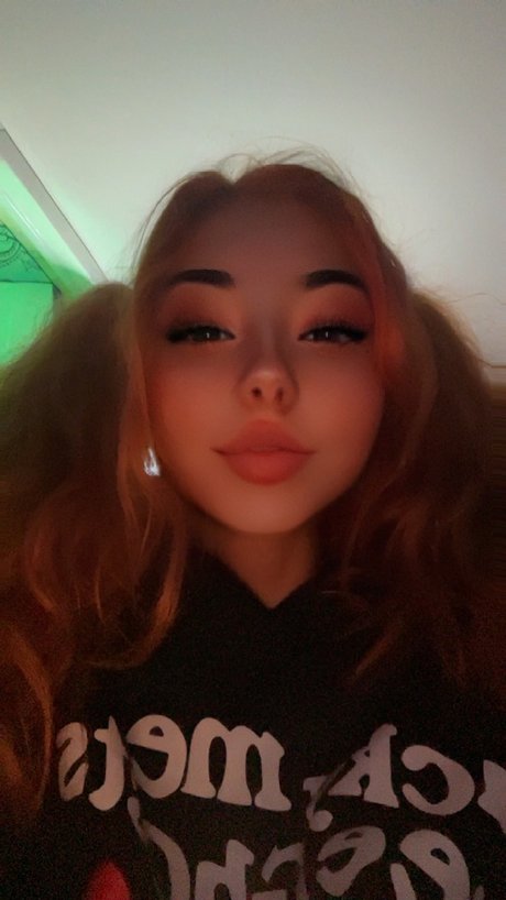 Roxie Heart free model photos