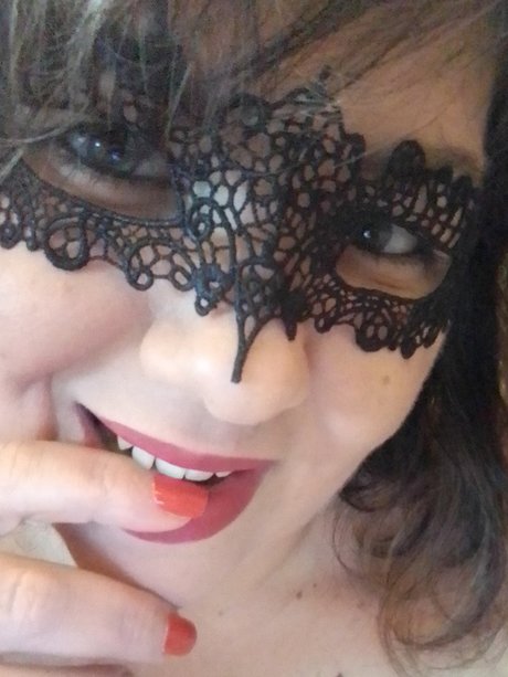 Rouge beautiful model images