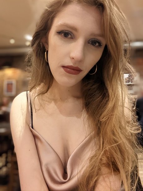 Rosey Baby sexy actress image