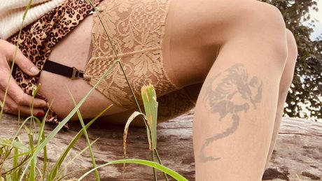 Owned sissy crossdresser_ naked model images