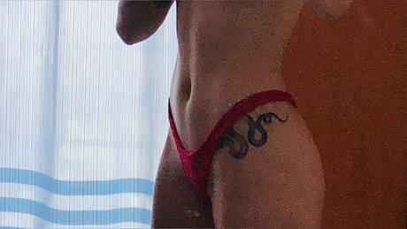 Salom Ariza star beautiful pics