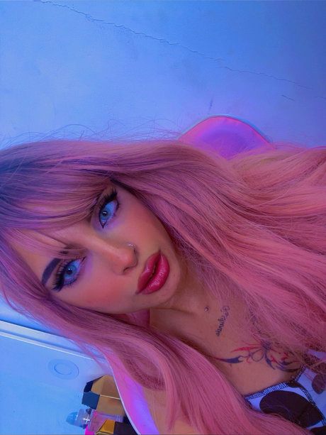 SALLYMADDOXXX art actress pictures