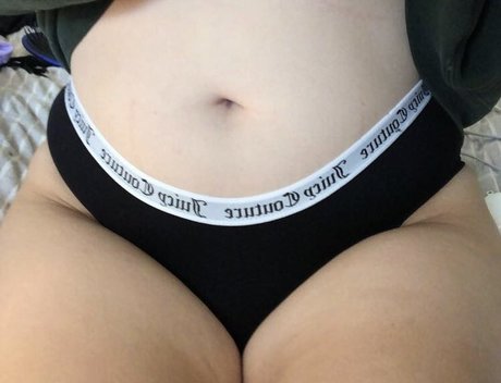 everest_ star nudes archive