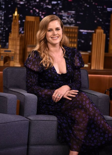 Amy Adams hd star pictures
