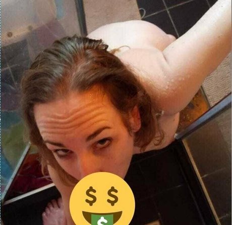 naomicuph nude actress image