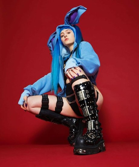 Ashnikko free actress archive