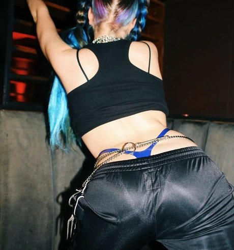 Ashnikko hd star gallery