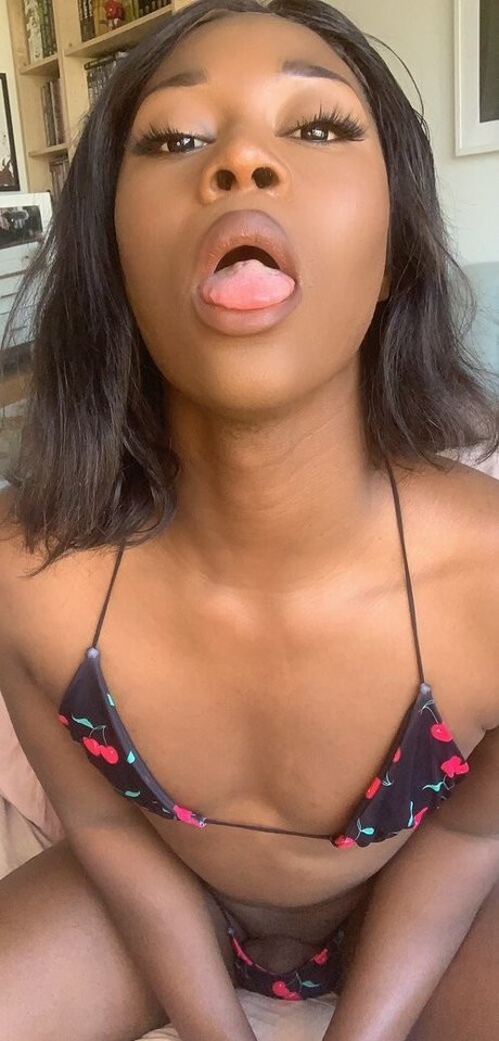 Vanniall xxx model img