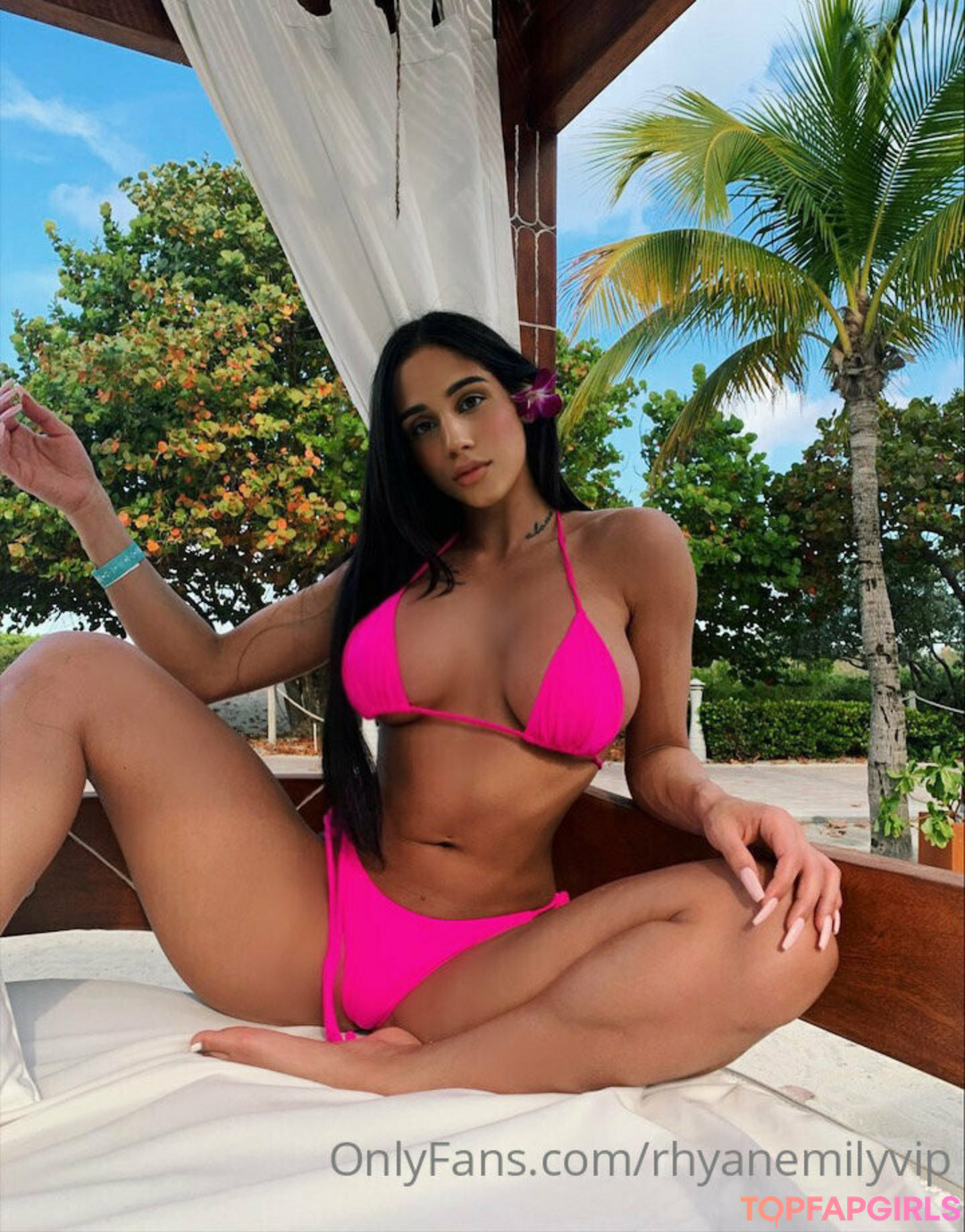 emilyywild1 porn model archive