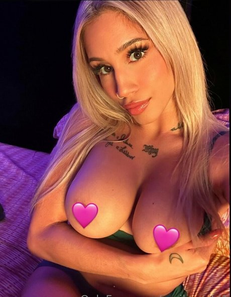 emilyywild1 pretty star image