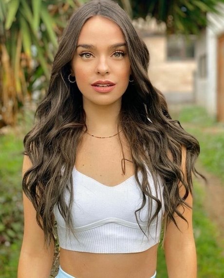 Twin Melody model xxx galleries