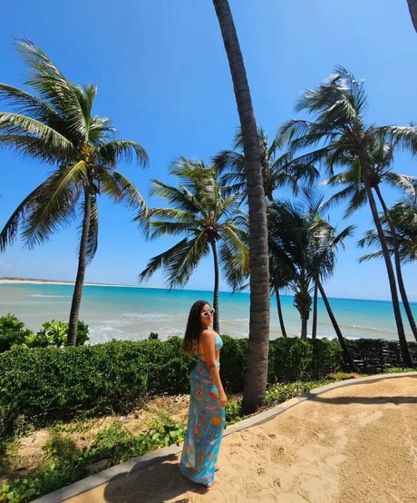 Maisa Silva pornographic star pictures