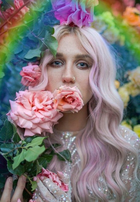 KeshaRose star xxx photos