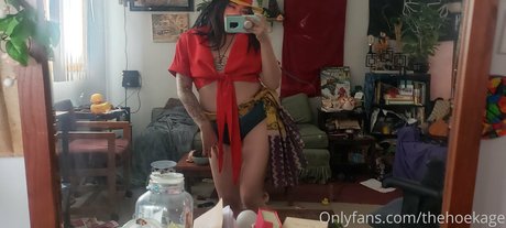 waifoodd pornstar naked picture