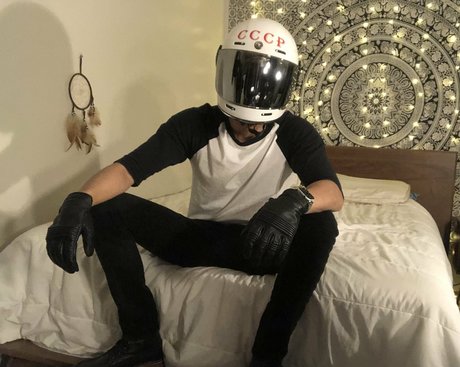 hunghedonist420 model nice photo