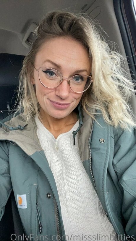 maddymeadows model top image