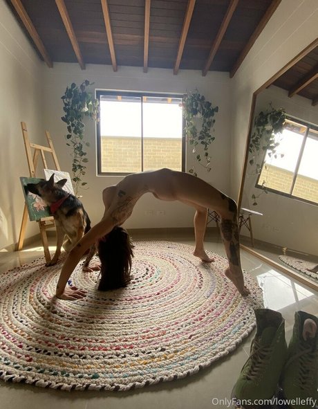 Effyloweell pretty actress picture