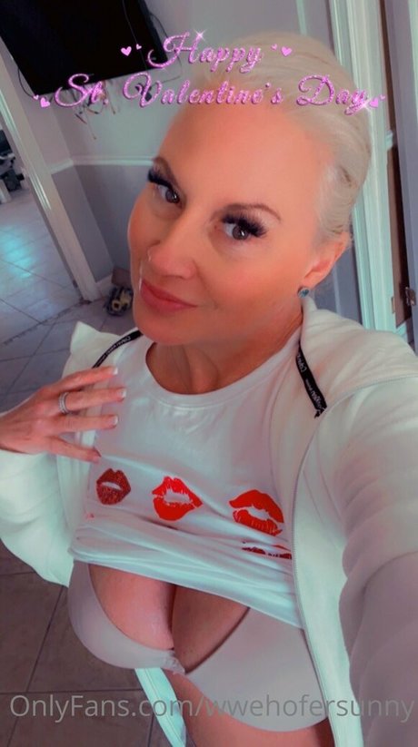 fat girls onlyfans erotic photo