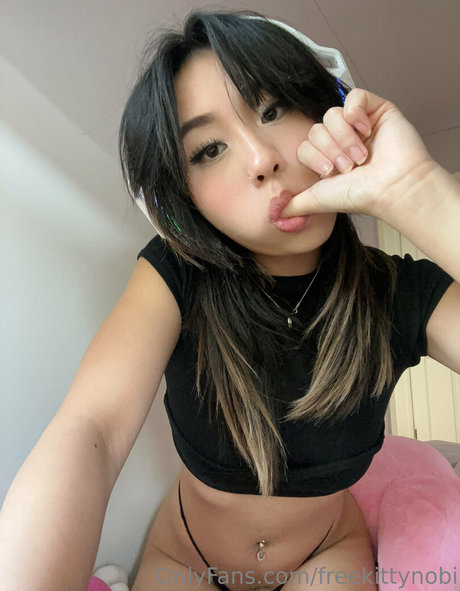 asian cheerleader onlyfans best pic