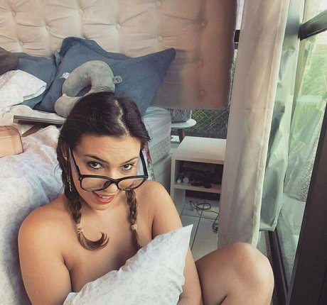 queenrainifree xxx model gallery