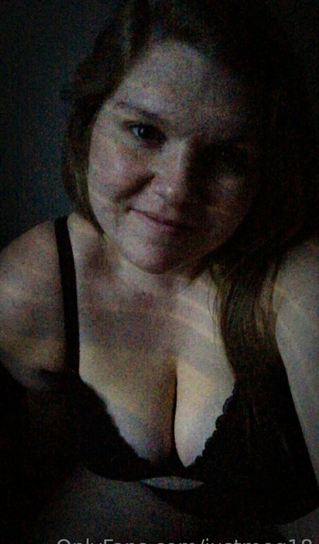 justmeg18 model nudes image