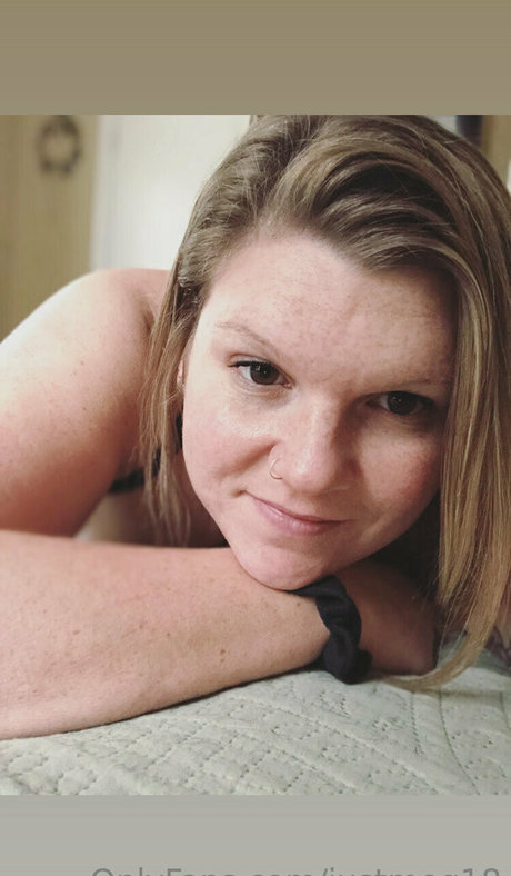 justmeg18 pretty star image