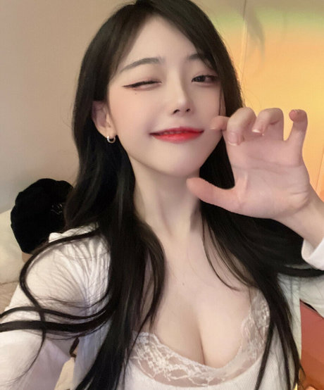 huge fake tits onlyfans free sex gallery