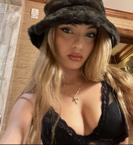 Lexi Brooke Rivera model sexy photos