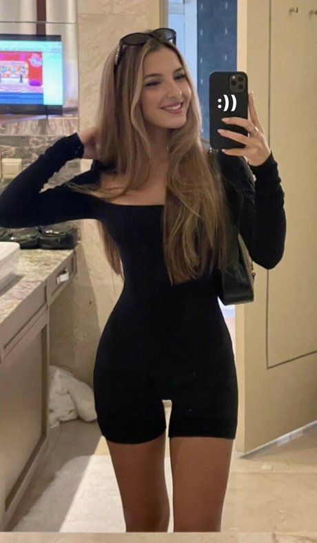 Lexi Brooke Rivera nude actress picture