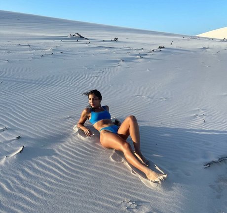 lucielebrn nude pornstar photos