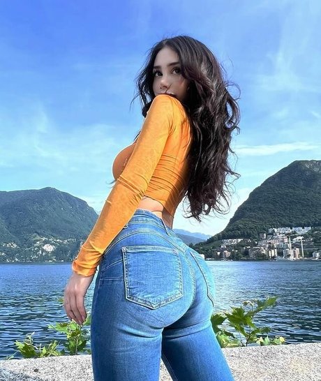 footjob onlyfans beautiful pic