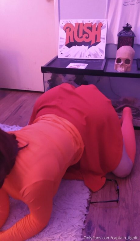 Captain TigBits pornstar nice pics