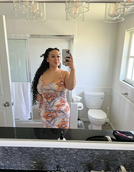 morebrittcuadra art model pic