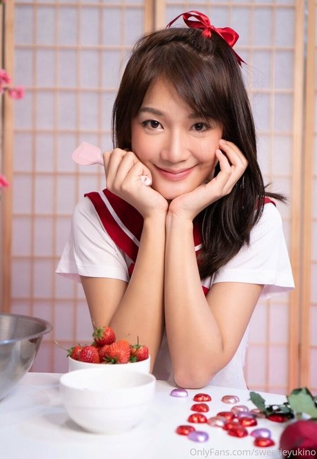 sweetieyukino model high quality galleries