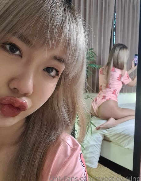 sweetieyukino star naked archive