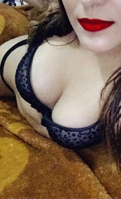 princessmia23 high quality star pic