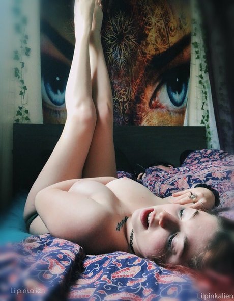 busty solo onlyfans sexy pic