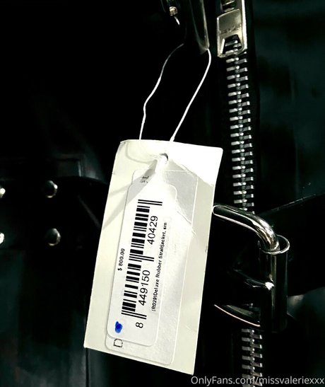 missvaleriexxx star art photos