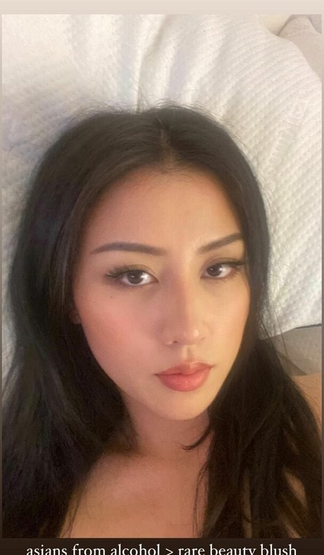 Jubilee Girls star free pictures