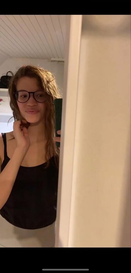 lovvejane model hot photos