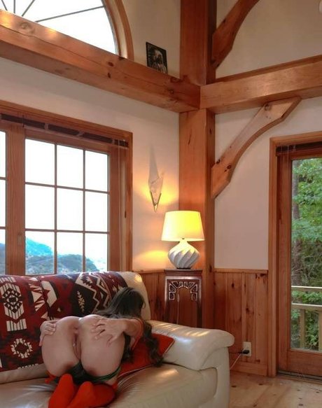 Naomiiichannel art actress pictures